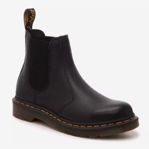 Dr. Marten 2976 Black Leather Chelsea Boots